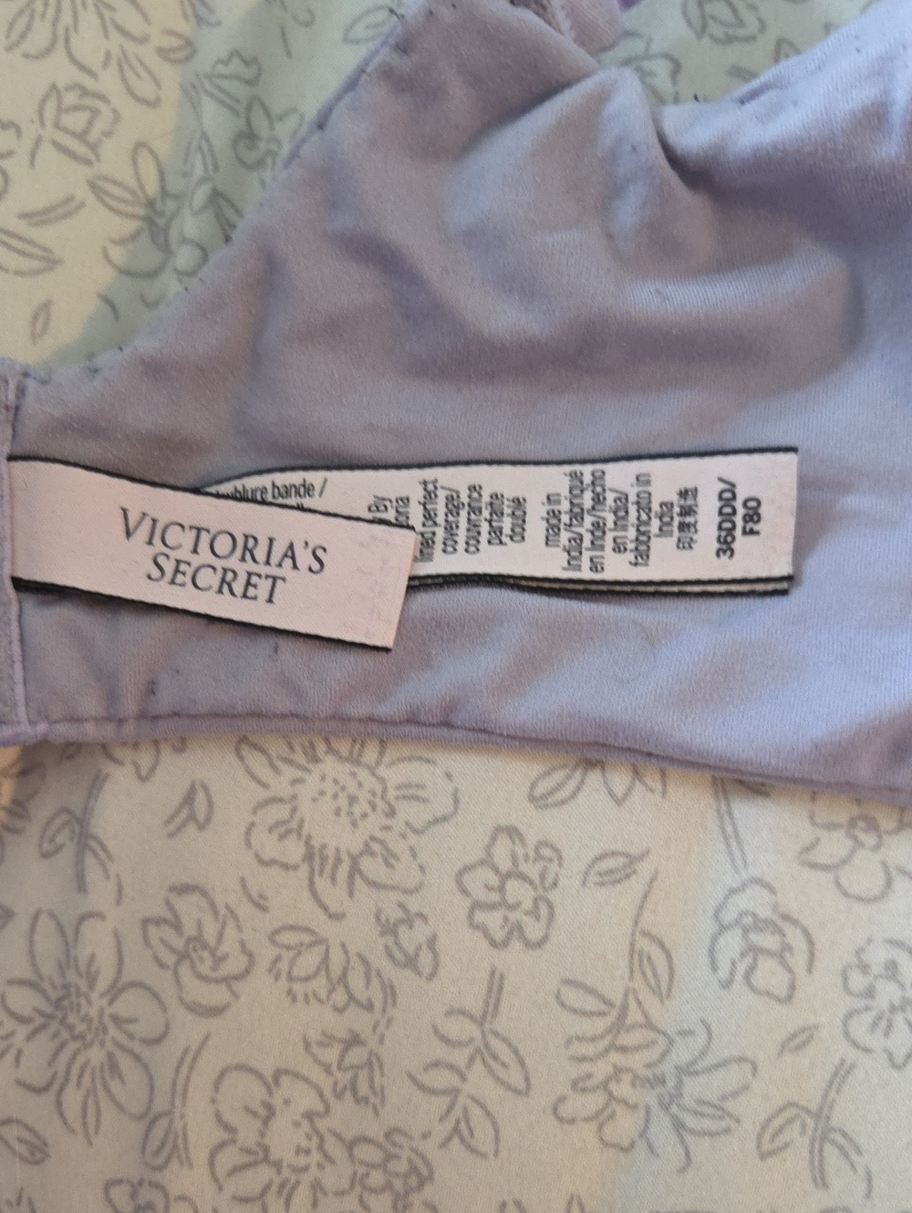 Victoria's Secret Lace Bra - Picture 3 of 3